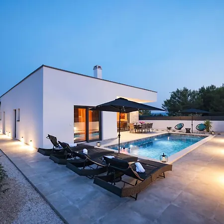 Holiday home Villain By Interhome *